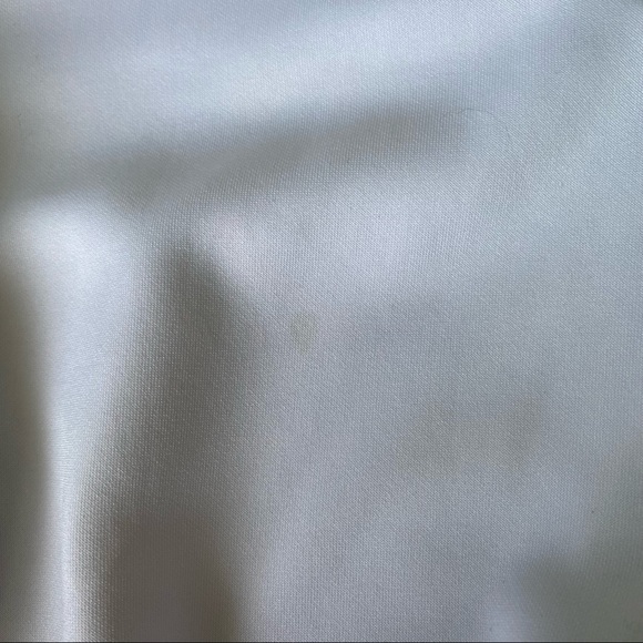 🦖 White skater skirt 3/$25 - Picture 5 of 5